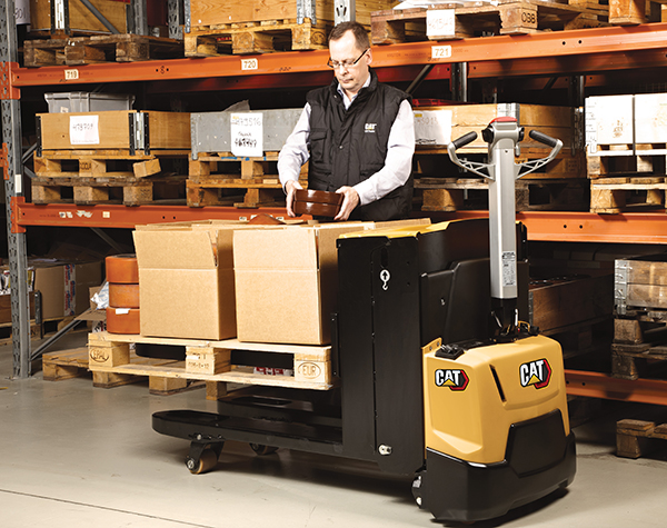 Cat® Power Pallet Truck, with lifting forks
